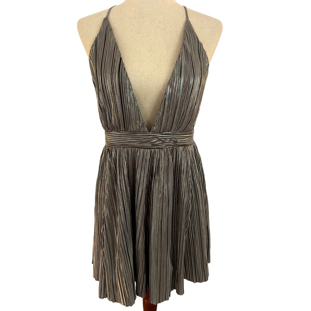 Luxxel REVOLVE Silver Sparkle Plunge Front Mini Dress Size Medium HOCO F…